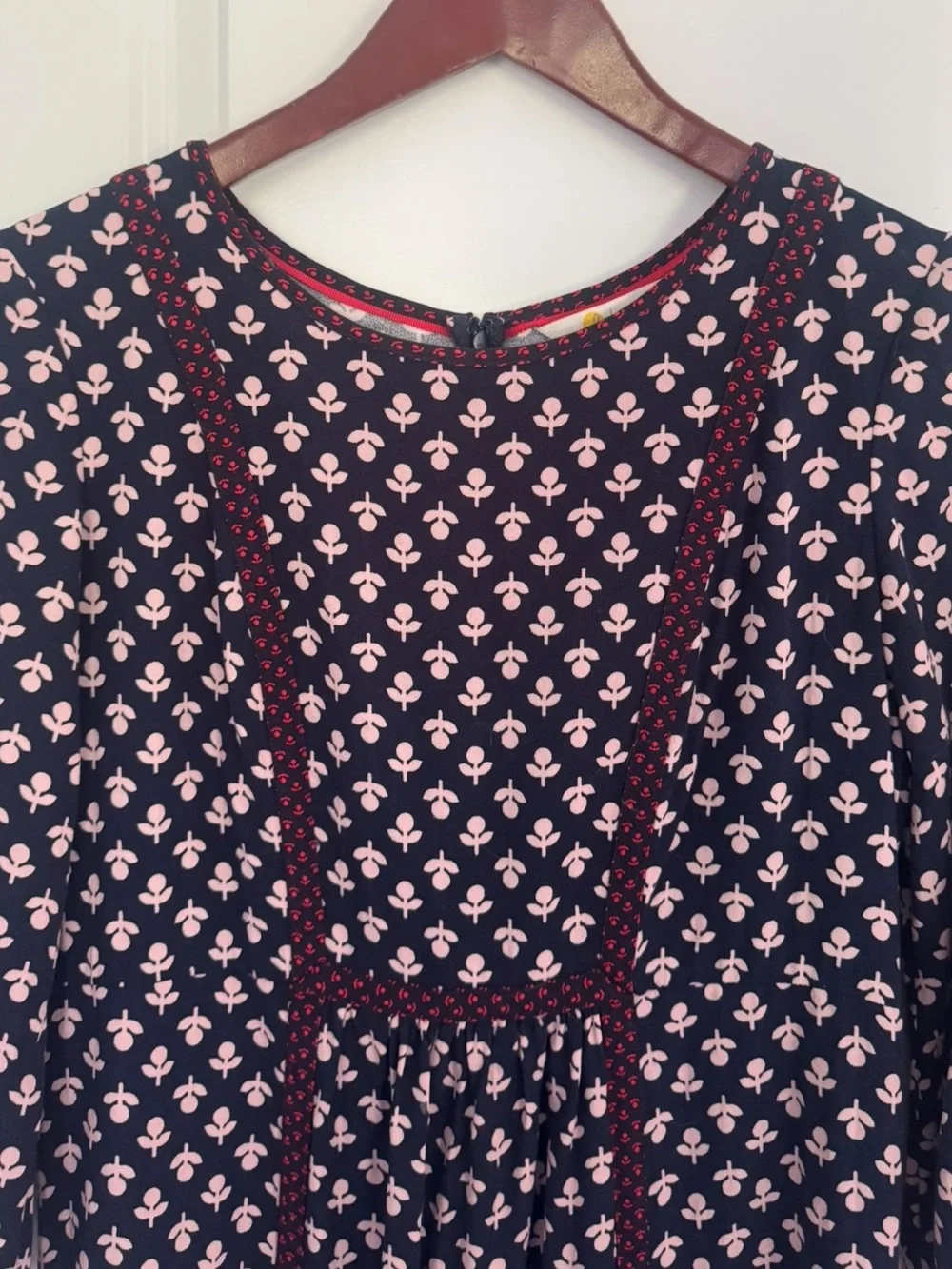 Boden navy pink